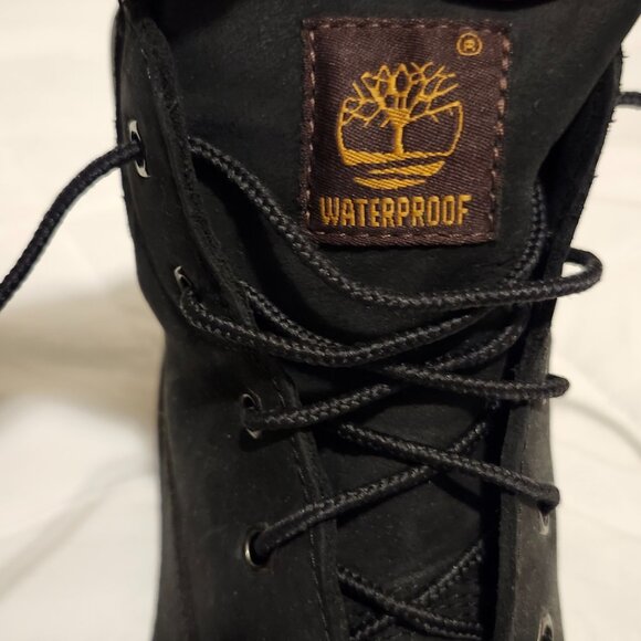 Youth Timberland 6" youth waterproof boots size 7 - Picture 2 of 8